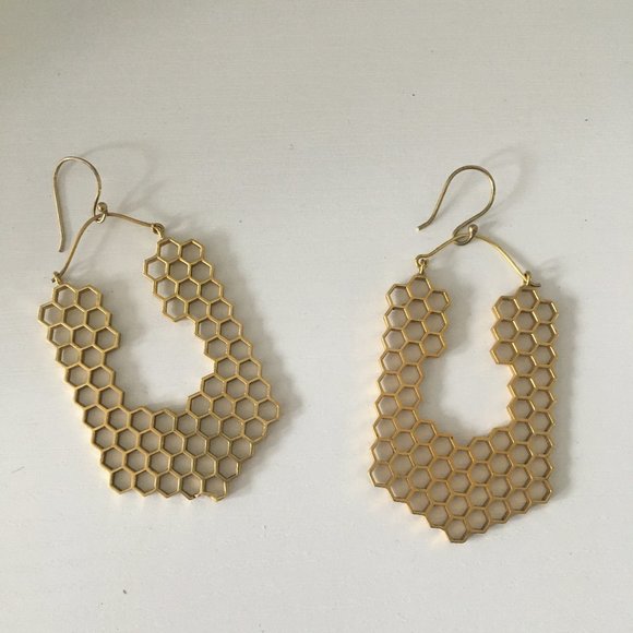 Honeycomb “queen bee” earrings handmade - Picture 2 of 5